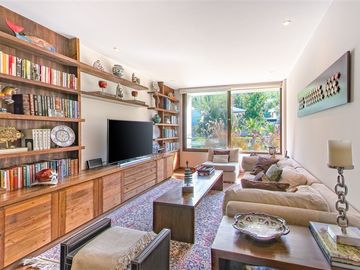 Departamento en Venta en Carolina Rabat 1010