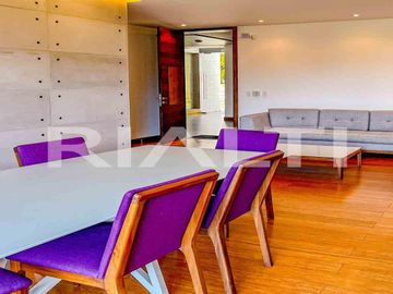 Departamento en venta con jardín en Cumbayá, 2 dormitorios
