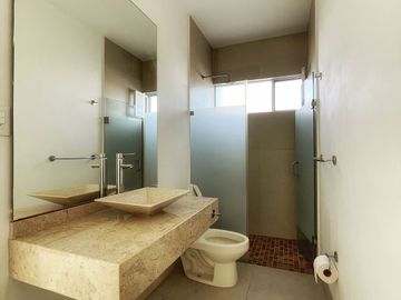 Casa en Venta en el Fraccionamiento Tirio, Barrio de Yerbabuena, Guanajuato