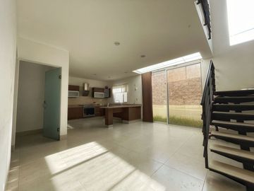 Casa en Venta en el Fraccionamiento Tirio, Barrio de Yerbabuena, Guanajuato