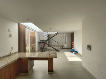Casa en Venta en el Fraccionamiento Tirio, Barrio de Yerbabuena, Guanajuato