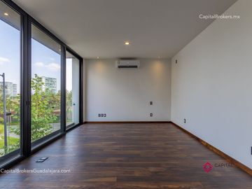 CASA DE LUJO NUEVA EN VENTA RESERVA REAL