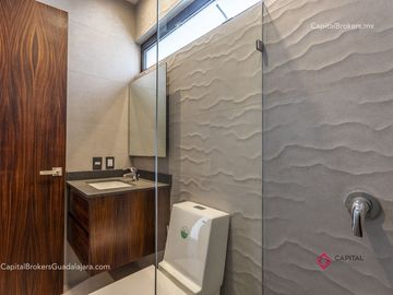CASA DE LUJO NUEVA EN VENTA RESERVA REAL