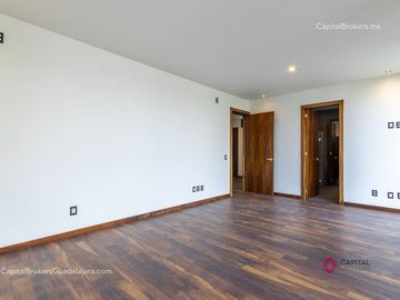 CASA DE LUJO NUEVA EN VENTA RESERVA REAL