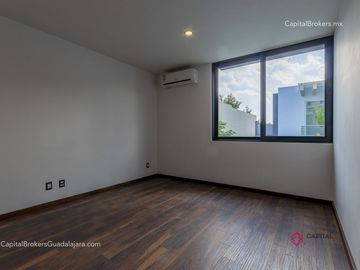 CASA DE LUJO NUEVA EN VENTA RESERVA REAL