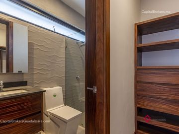CASA DE LUJO NUEVA EN VENTA RESERVA REAL