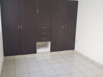 Vendo casa en Zona Poniente de Tuxtla