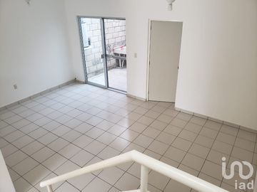 Vendo casa en Zona Poniente de Tuxtla