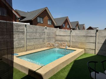 VENDEMOS AMPLIA CASA CON PISCINA EN CONDOMINIO DE BUIN ORIENTE