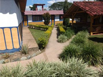 Espectacular eco hotel con 7 cabañas, La Tebaida QUINDIO