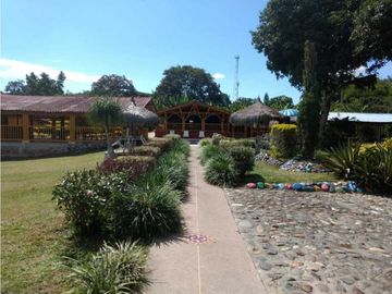 Espectacular eco hotel con 7 cabañas, La Tebaida QUINDIO