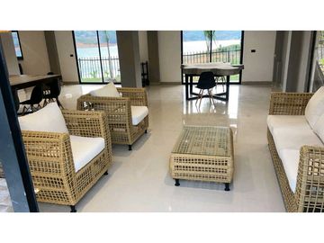 VENTA DE FINCA EN EL LAGO CALIMA AMOBLADA TP 8268882