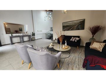 VENTA CASA MODERNA EN SABANETA - AVES MARIA