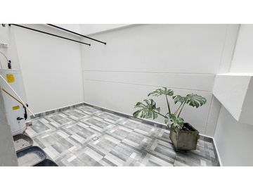 VENTA CASA MODERNA EN SABANETA - AVES MARIA