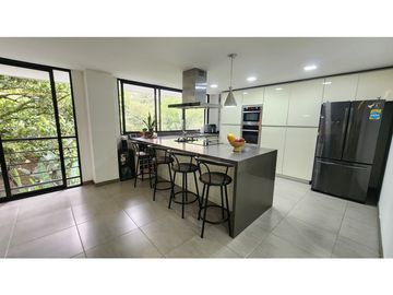 VENTA CASA MODERNA EN SABANETA - AVES MARIA