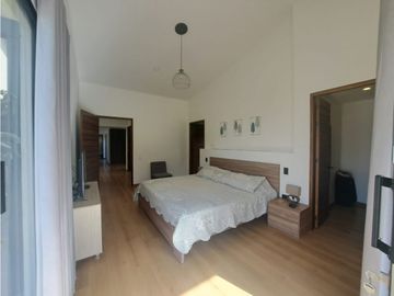 vendo casa finca campestre en parcelación vía Rionegro la Ceja 2.800m2