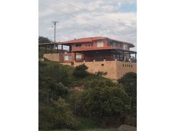 Casa campestre en venta en condominio - Dapa Yumbo Cali Valle Colombia
