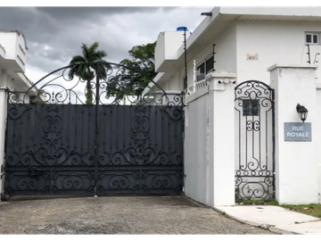 Venta y Alquiler: Casa en Altos del Golf