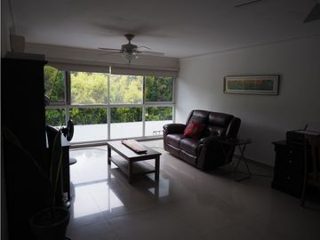 Venta y Alquiler: Casa en Altos del Golf