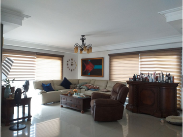 Venta y Alquiler: Casa en Altos del Golf