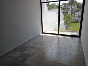 Casa en venta en Las Brisas, Temixco.  Casas y bienes raíces en venta al sur de Cuernavaca, Morelos.
