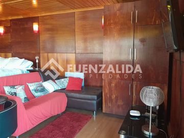 Casa en Venta en Carlos Lyon