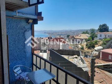 Casa en Venta en Carlos Lyon