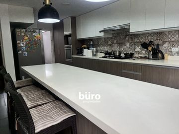 ESPECTACULAR CASA EN VENTA EN SURCO DE 3/4 DORM JARDIN GRANDE