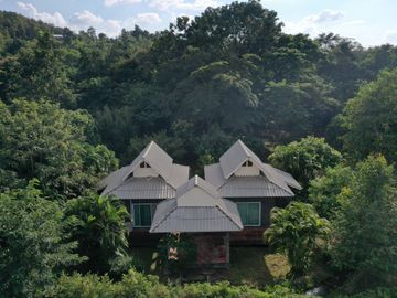 4 Bedroom House for sale in Mae Pong, Chiang Mai