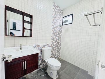 4 Bedroom House for sale in Mae Hia, Chiang Mai