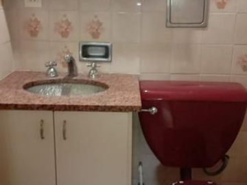 VENTA CASA 6 ambientes Bº CARNAGHI Neuquen