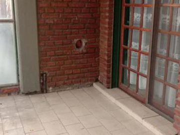 VENTA CASA 6 ambientes Bº CARNAGHI Neuquen