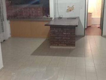 VENTA CASA 6 ambientes Bº CARNAGHI Neuquen