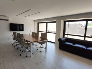 Divino 2 Ambientes con Dormitorio en Suite - Cocina Separada - Balcon - Cochera - Amenities