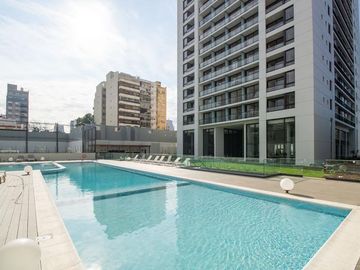 Divino 2 Ambientes con Dormitorio en Suite - Cocina Separada - Balcon - Cochera - Amenities