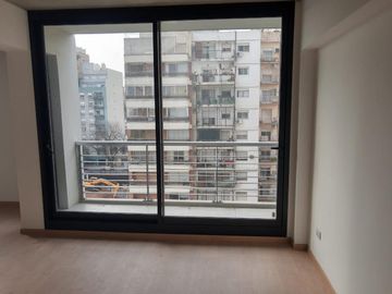 Divino 2 Ambientes con Dormitorio en Suite - Cocina Separada - Balcon - Cochera - Amenities