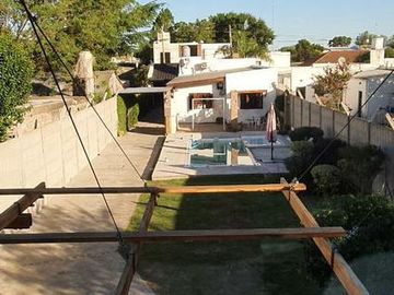 VENTA CASA  - Lisandro Olmos Etcheverry