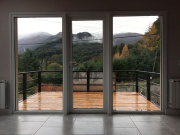 Venta Casa 3 Dormitorios -  Villa la Angostura