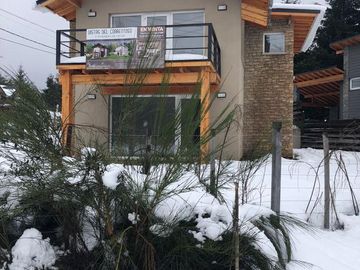 Venta Casa 3 Dormitorios -  Villa la Angostura