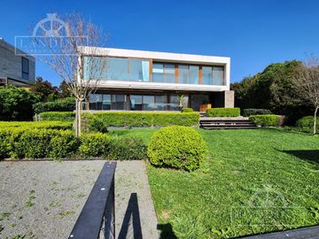 Casa al Río en Barrio Náutico Albanueva, Rincón de Milberg