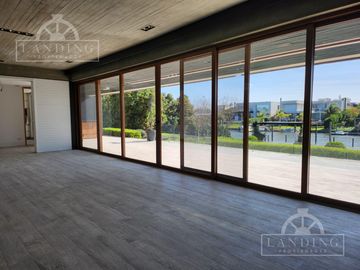 Casa al Río en Barrio Náutico Albanueva, Rincón de Milberg
