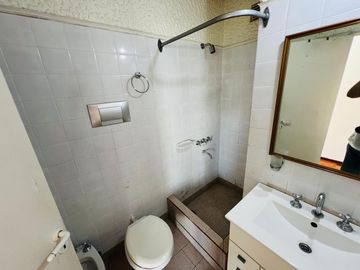 Departamento en venta, en Vicente López.