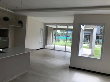 Casa - Francisco Alvarez