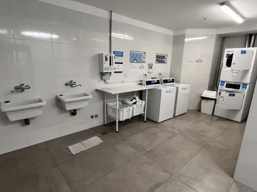 Venta departamento 4 ambientes vista al Río La Lucila  Avenida Libertador