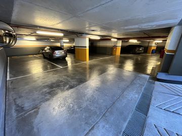 Venta departamento 4 ambientes vista al Río La Lucila  Avenida Libertador