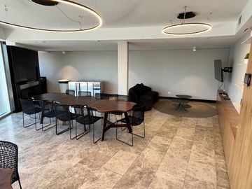 Venta departamento 4 ambientes vista al Río La Lucila  Avenida Libertador