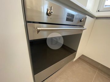 Venta departamento 4 ambientes vista al Río La Lucila  Avenida Libertador