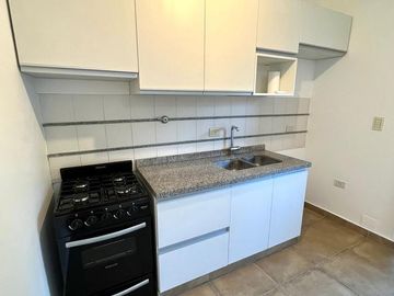 Excelente dúplex 3 ambientes con jardín y parrilla a la venta - Ituzaingó Norte