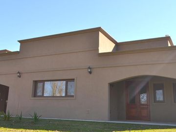 Casa a la venta en  Estancias Las Lilas, lujan