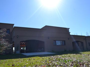 Casa a la venta en  Estancias Las Lilas, lujan